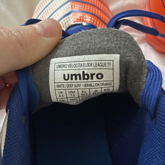Umbro Men's Velocita Elixir League Turf Soccer Cleats 7.5 White Orange Blue NEW - Picture 7 of 7